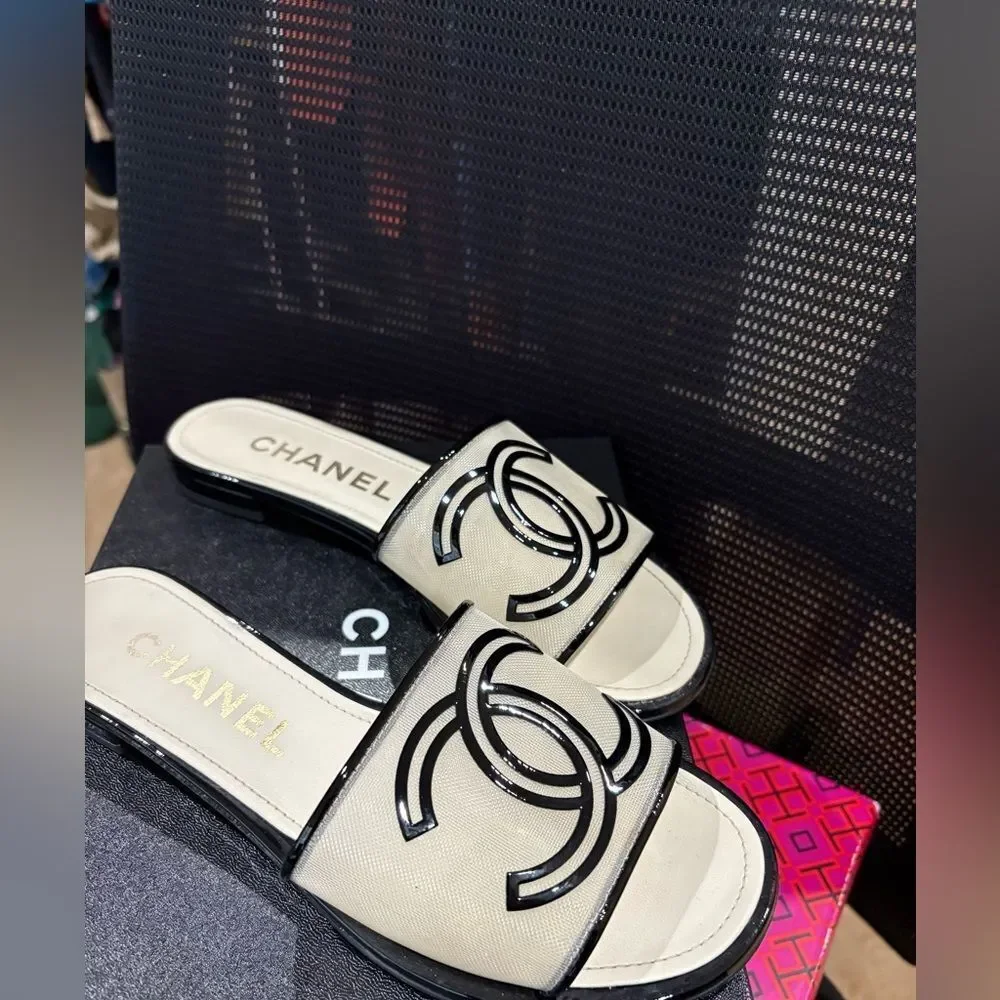 CHANEL Black and Cream Slide Sandals